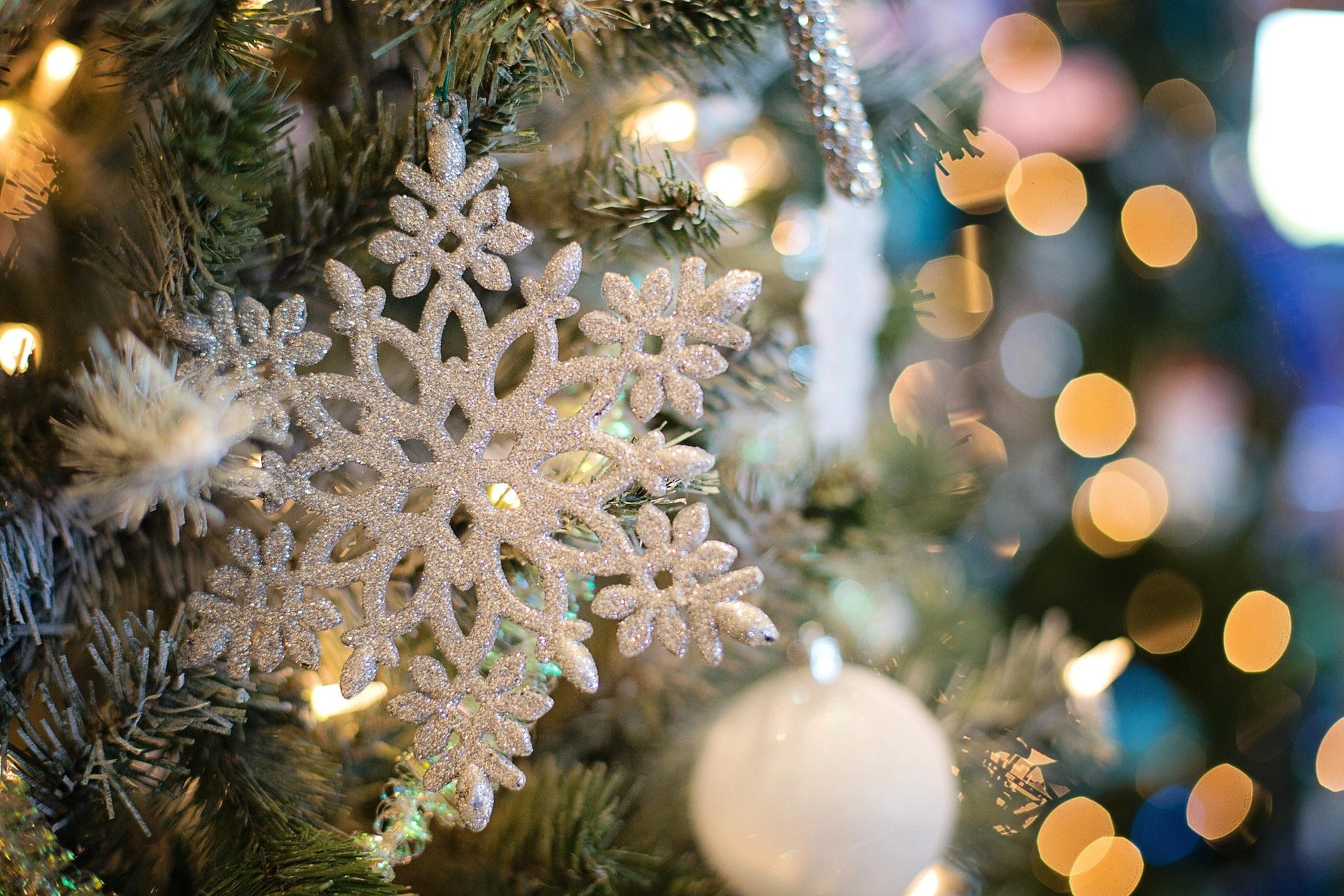 Smarte Weihnachtsbeleuchtung für Innen und Außen